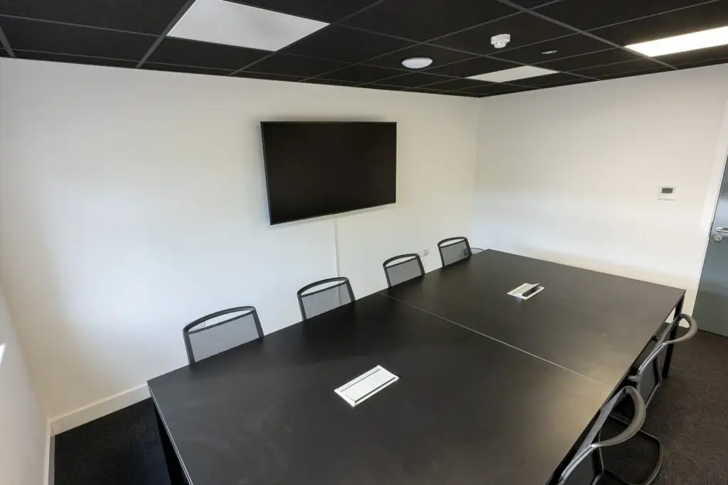LED Group HQ (11)